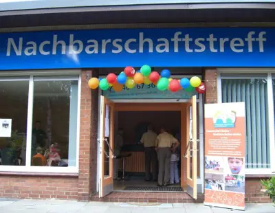 Der Nachbarschaftstreff des Vereins zur Förderung der Gemeinschaft in der HARABAU e.V. in einem Gebäude im Zentrum der Albert-Schweitzer-Siedlung.
